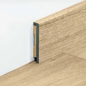 Waterproof vinyl skirtings for Classic Plank and tiles 2000 x 9 x 48 mm.