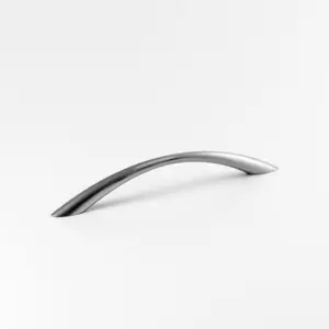Curved handle in brushed steel look 160 mm.