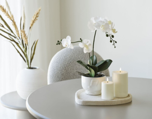 Bakke i cement, beigefarvet