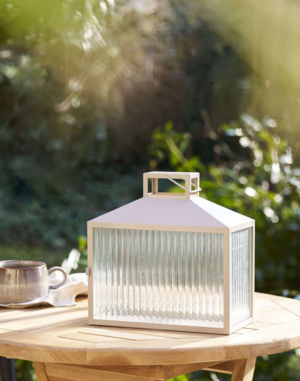 Lucca Lanterne i beige og grå metal