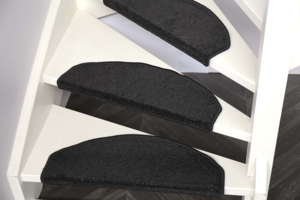 Twist Trappeskåner, Sort