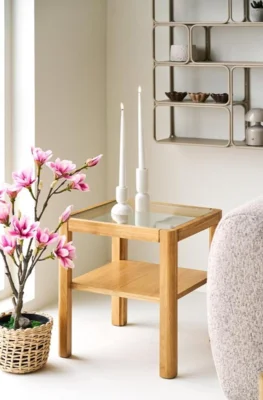 Lourmarin Hjørnebord, egefiner og hærdet glas