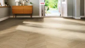Haro T200 Chevron Laminatgulv, Eg puro - RESTPARTI