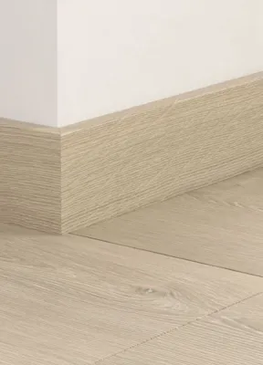 Fodpanel til laminatgulv - Pure Mist Oak