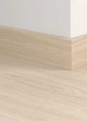 Fodpanel til laminatgulv - Beige Sand Oak