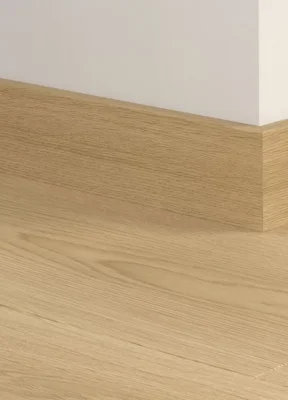 Fodpanel til laminatgulv - Natural Beige Oak