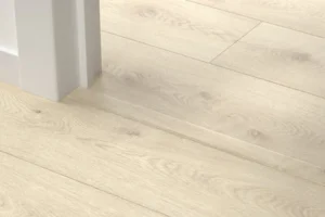 5-i-1 liste til laminatgulv - Light Grey Oak, INGEN RETURRET! 