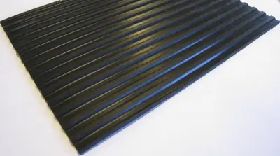 Rubber mat M29 Grooved Black 3.5 mm