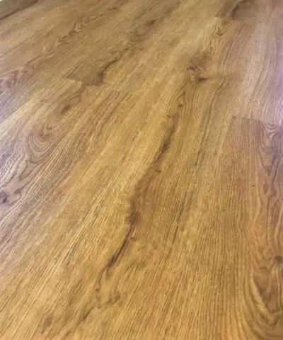 Luxury vinyl floor with underlay - Oak natural