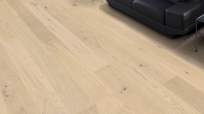 Haro plankegulv -  Eg lysehvid Universal børstet nD 