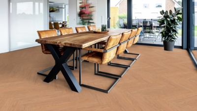 Hywood Sildeben, Oak Spessar