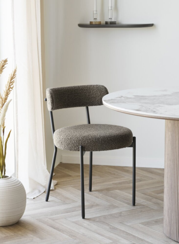 Badalona Spisebordsstol i brun bouclé