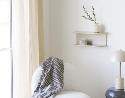 Botta Væghylde i farven beige