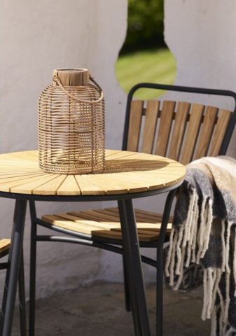 Brentford lampe med natur skærm og integreret solceller