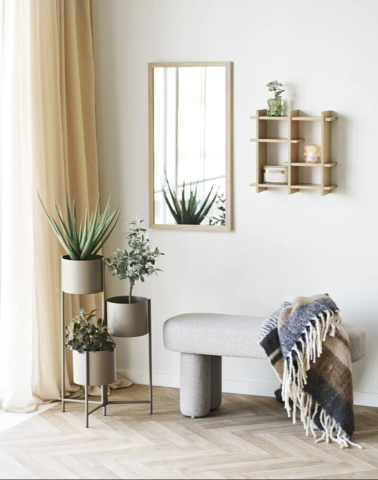 Lysestage i glas. Beige og grøn.