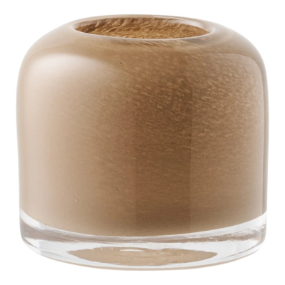 Lysestager i brunt mundblæst glas.