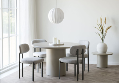 Bakke i cement, beigefarvet