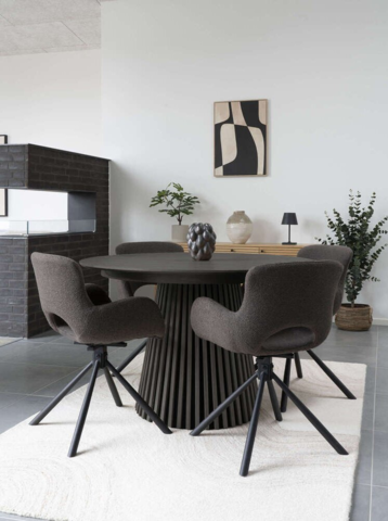 Spisebord Osaka, Egefiner sort