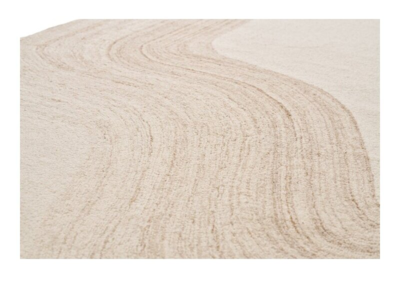 Surat Tæppe, håndtuftet i lysebrun og råhvid - UDSOLGT TIL UGE 1 - 2026