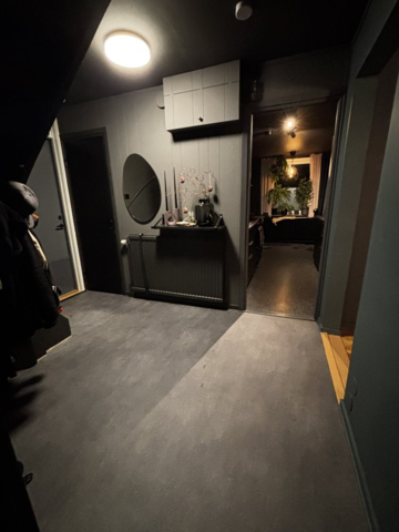 Callisto vinylgulv - Regina Mørk Beton - REST 400X235 CM.