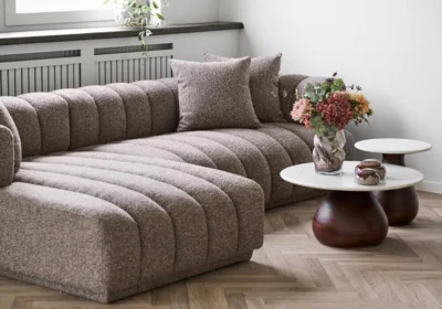 Aurora Loungesofa, Brun og venstrevendt med 3 puder