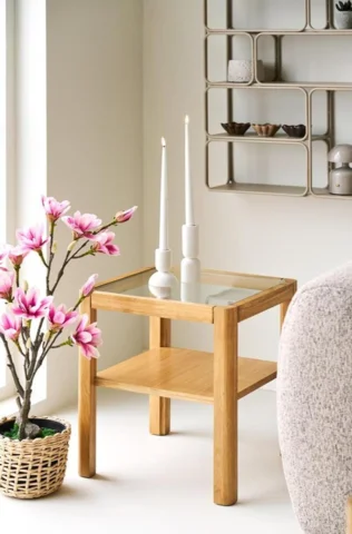 Lourmarin Hjørnebord, egefiner og hærdet glas