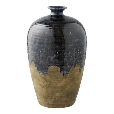 Vase i mørkeblå keramik