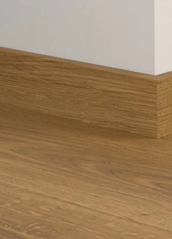 Fodpanel til laminatgulv - Natural Oak 