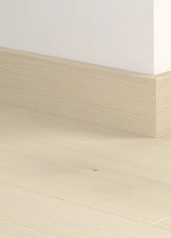 Fodpanel til laminatgulv - Sea Stack Oak 