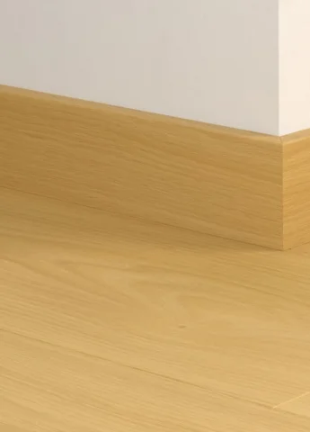 Fodpanel til laminatgulv - Sunlit Oak