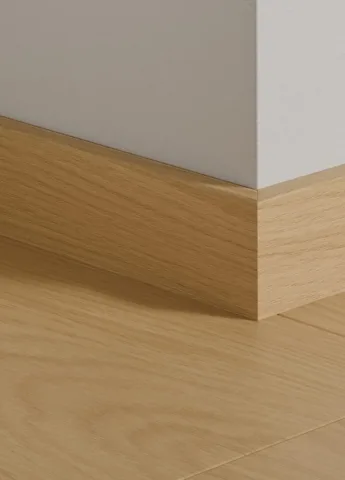 Fodpanel til laminatgulv - Chestnut Glow Oak, INGEN RETURRET!