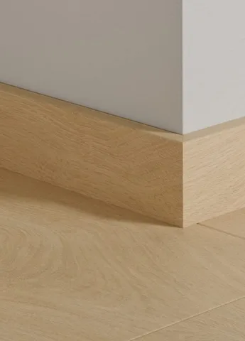 Fodpanel til laminatgulv - Silk Oak