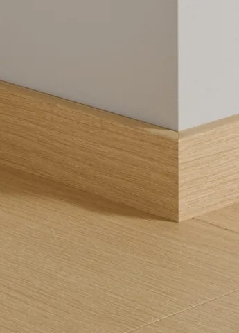 Fodpanel til laminatgulv - Auburn Oak, INGEN RETURRET!