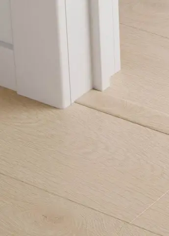 5-i-1 liste til laminatgulv - Linen Grey Oak, INGEN RETURRET!
