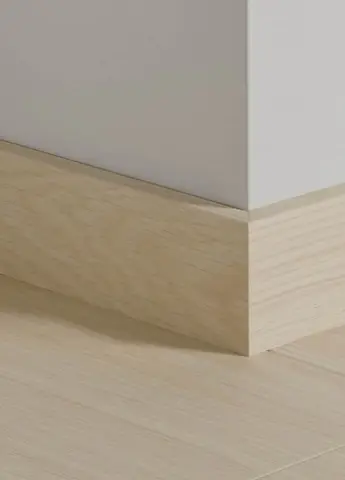 Fodpanel til laminatgulv - Midsummer Light Oak