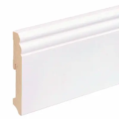 Hvidt fodpanel til laminatgulv, Gammeltysk profil, 18 x 115 mm.