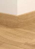 Fodpanel til laminatgulv - Warm Natural Oak